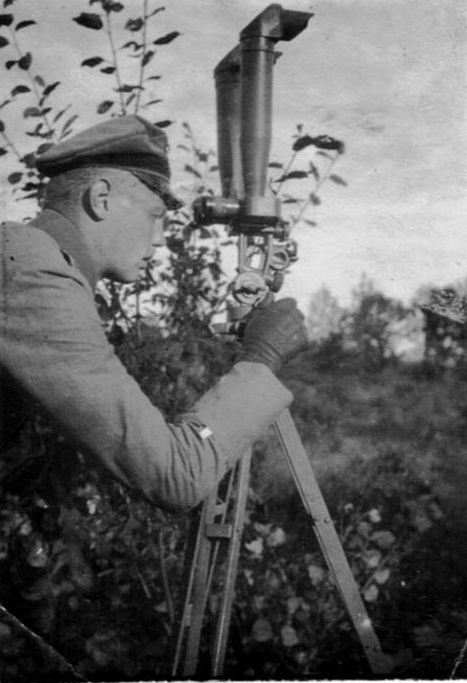 German battlefield optics, combined periscope binoculars.