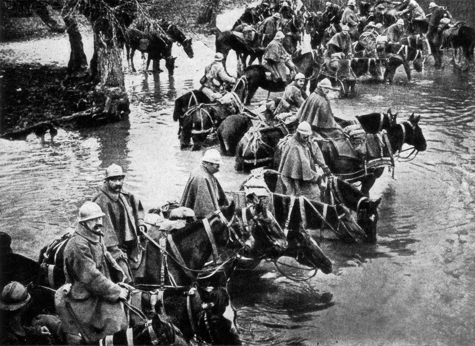 French mounted troops rest near Verdun, February 1916.